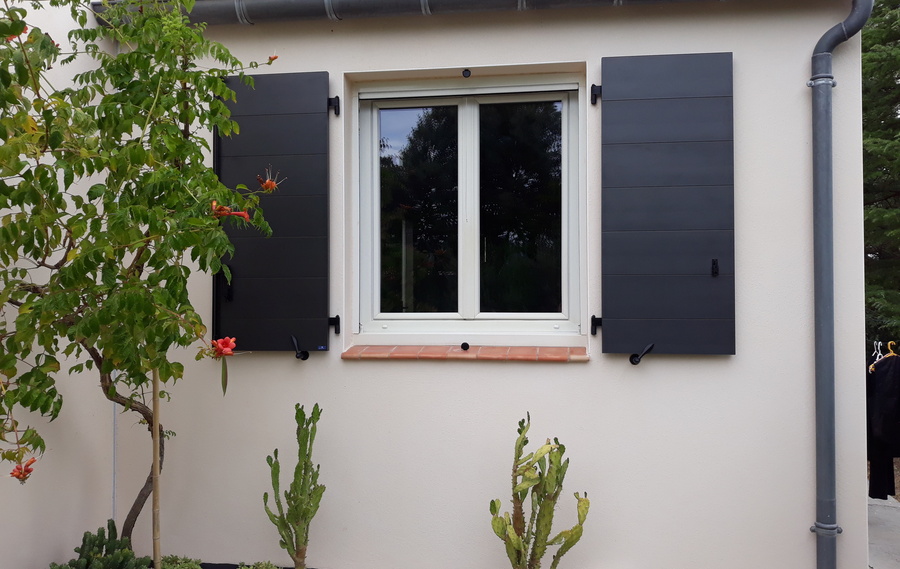 Volets battants épurés à Villemomble