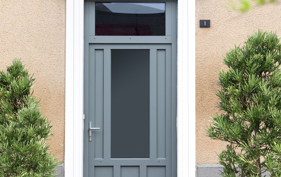 Notre gamme de porte d'entrée en BOIS CLASSIQUE et CREATIVE CONTEMPORAINE à VILLEMOMBLE